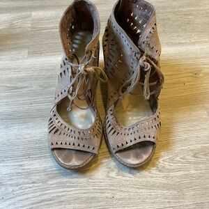 Vince Camuto Sandals
